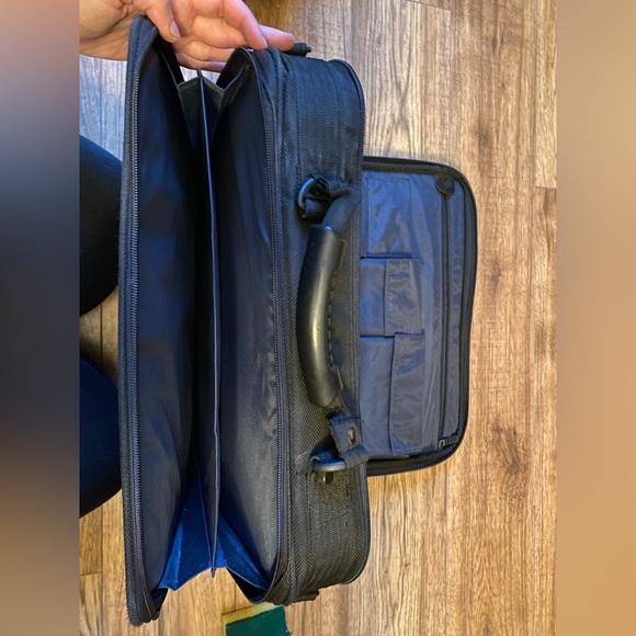 Laptop Bag / Brief Case - Picture 3 of 5